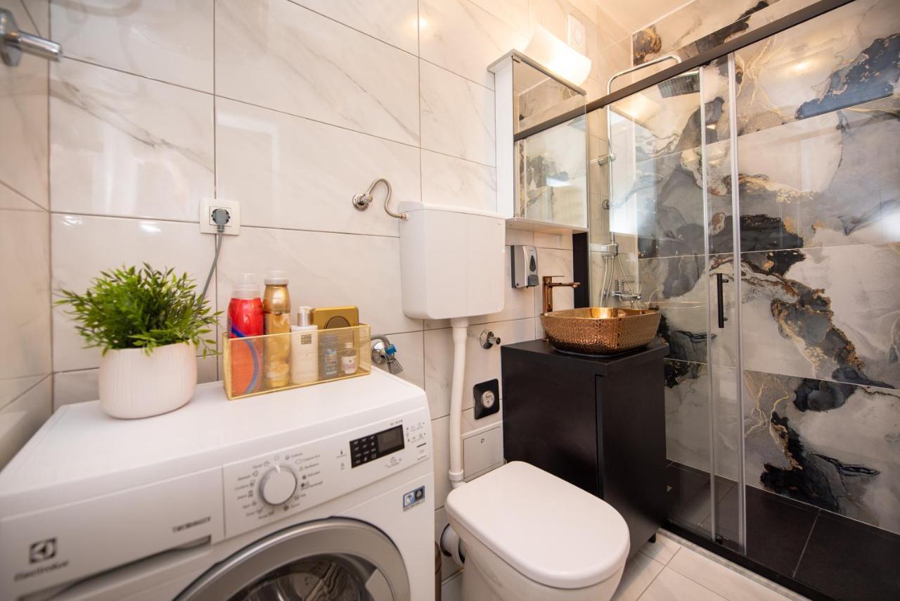 Royal Elegance Apartman Split Buitenkant foto