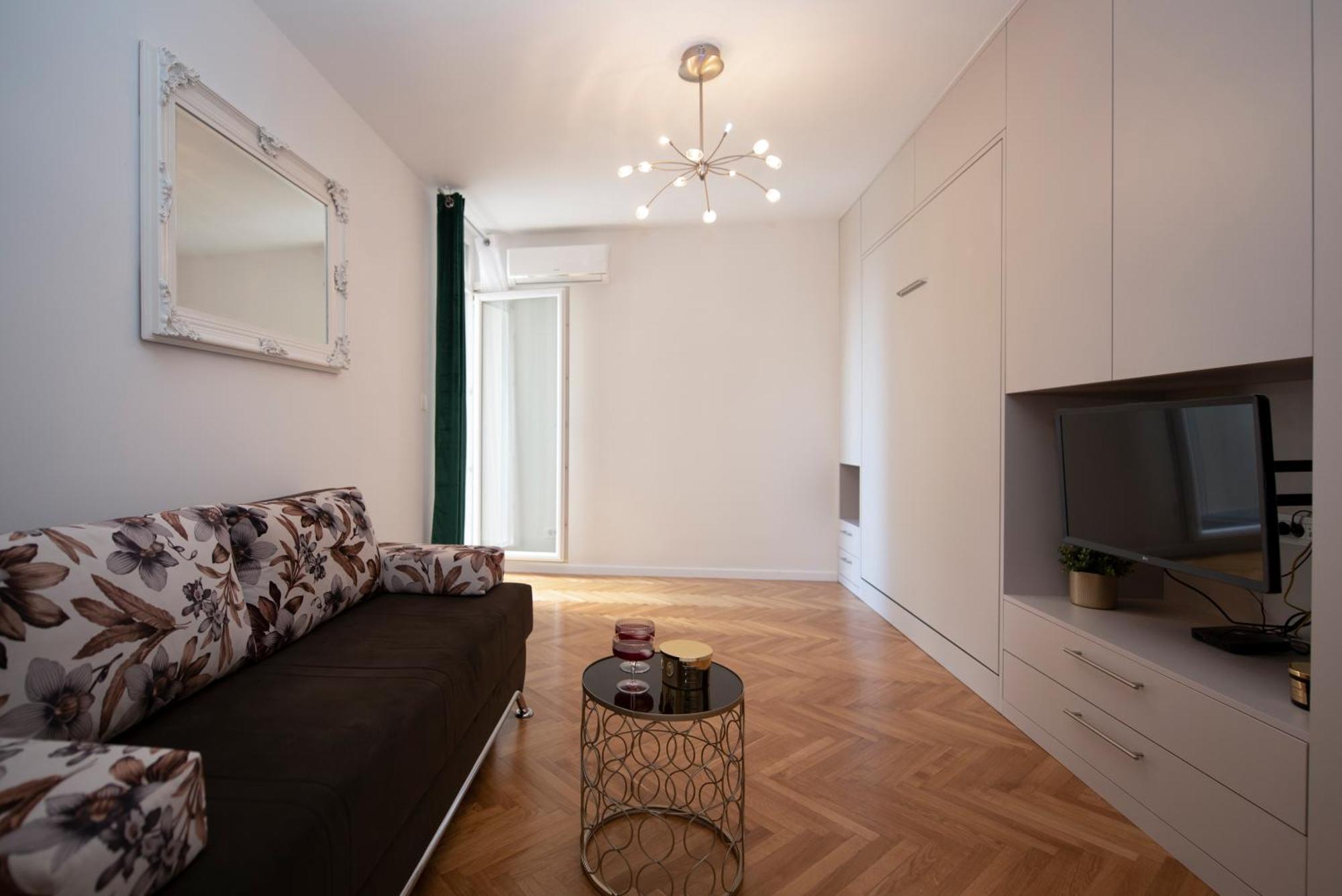 Royal Elegance Apartman Split Buitenkant foto