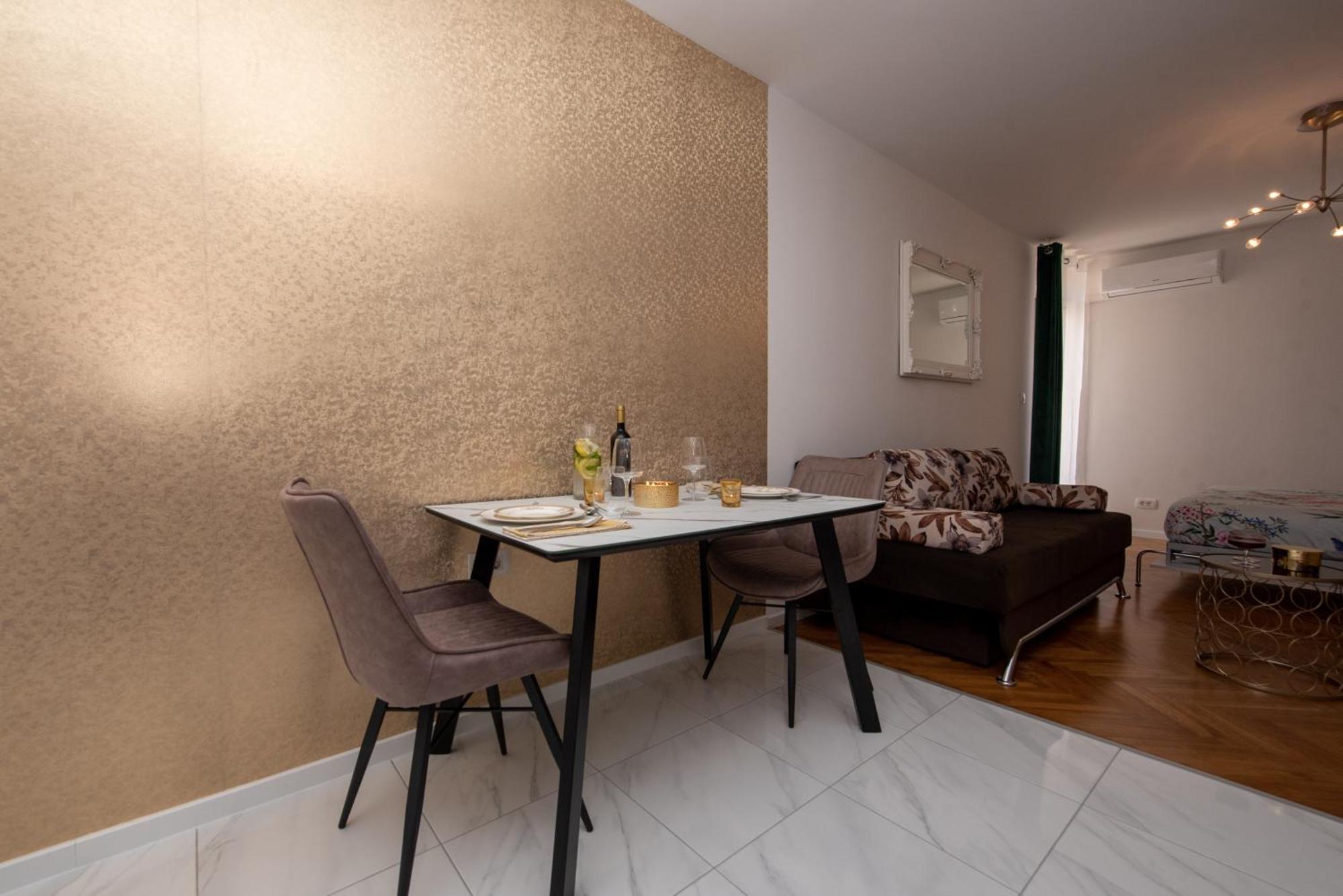 Royal Elegance Apartman Split Buitenkant foto